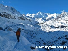Трекинг в Непале к озерам Гокио, на леднике Нгозумба