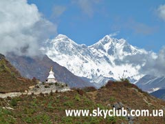 Трекинг в Непале Эверест бэйс кемп, Эверест и Лхоцзе