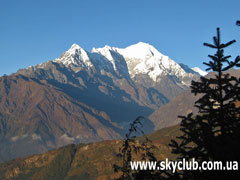 Треккинг в Непале Лангтанг и Хеламбу, Лангтанг Лирунг